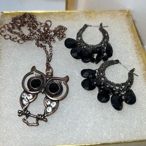 Owl Necklace & Snap Bar Closure Bead Earrings